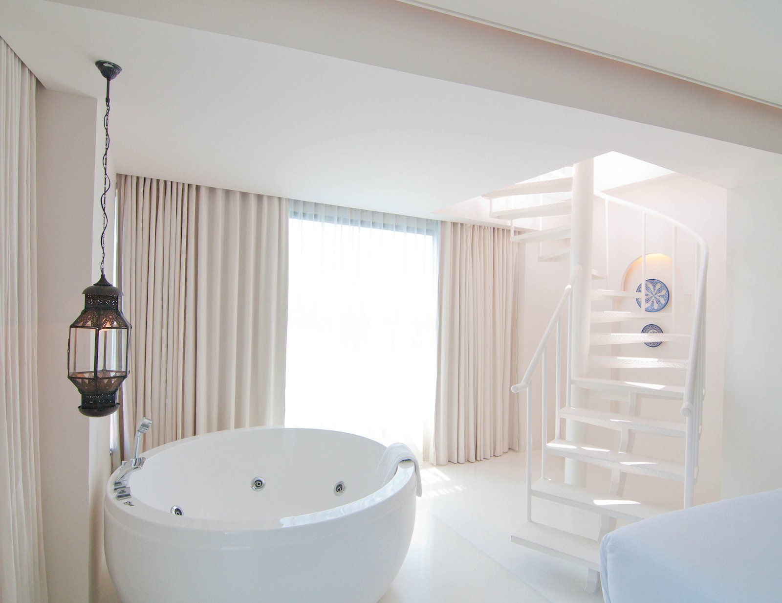 Celestial Suite In-Bedroom Jacuzzi